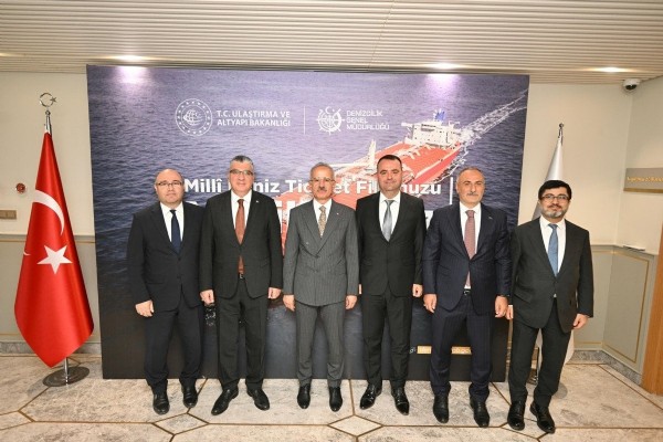 Abdulkadir Uraloğlu: İlk çevre dostu Türk gemileri için teşvik sağlıyoruz