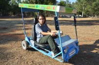 15 Yasindaki Genç Günes Enerjisi Paneliyle Çalisan 65 Km Menzilli Araç Yapti