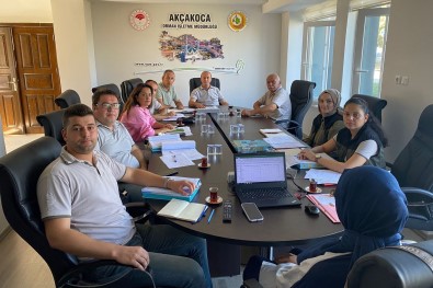 Akçakoca Ve Yigilca'da Bütçe Toplantisi Yapildi