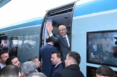 Bir YHT istasyonu daha devreye alınıyor! Bakan Uraloğlu tarih verdi