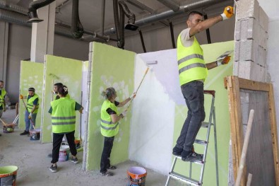 Is Piyasasinin Ihtiyacina Yönelik Nitelikli Eleman Yetistiriyorlar