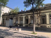 Kars'ta Tarihi Bina Koruma Altina Alinmayi Bekliyor Haberi