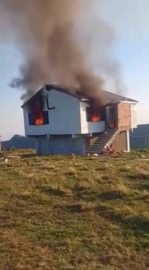 Trabzon'un Haçovit Yaylasi'nda Yangin Açiklamasi 3 Ölü