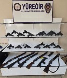 Yüregir Polisleri 25 Silah Ele Geçirdi