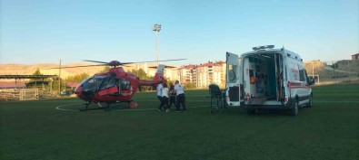 Ambulans Helikopter Kalp Krizi Geçiren Hasta Için Havalandi