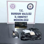 Burdur'da Durdurulan Araçtan Uyusturucu Çikti