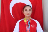 Dünya Sampiyonu Saziye'ye Coskulu Karsilama Haberi
