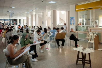 Güzel Sanatlar Fakültesi Özel Yetenek Sinavi Yapildi
