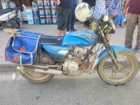 Hafif Ticari Araç Ile Motosiklet Çarpisti Açiklamasi 2 Yarali Haberi