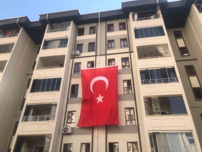 Kibris'ta Sehit Olan Ugurcan Isik'in Aci Haberi Baba Ocagina Ulasti