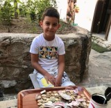 Kumbarasindaki Harçliklarini Kizilay'a Verdi Haberi