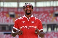 Samuel Moutoussamy Resmen Sivasspor'da