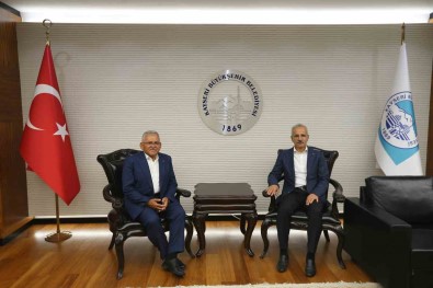 Bakan Uraloglu'ndan Baskan Büyükkiliç'a Ziyaret