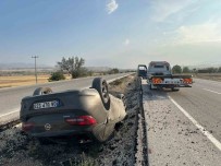 Burdur-Fethiye Karayolunda Otomobil Takla Atti Açiklamasi 5 Yarali