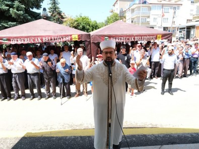 Derebucak'ta Yagmur Duasi Yapildi