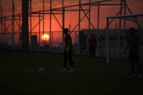 Erciyes'in Muhtesem Atmosferinde Sabah, Aksam Kamp Yapiyorlar Haberi