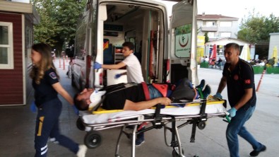 Otomobil Ile Motosiklet Çarpisti Açiklamasi 4 Yarali