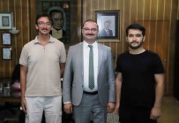 Rektör Prof. Dr. Ahmet Hacimüftüoglu, Basarili Ögrencileri Misafir Etti Haberi