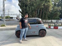 Tir Mini Araci Oyuncak Araba Gibi Önüne Almisti, Araç Sürücüsü Panik Dolu Saniyeler Içerisinde 30 Metre Sürüklendi Haberi
