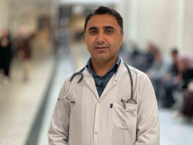 Uzman Doktor Börta, Maymun Çiçegi Hastaligi Hakkinda Bilgi Verdi