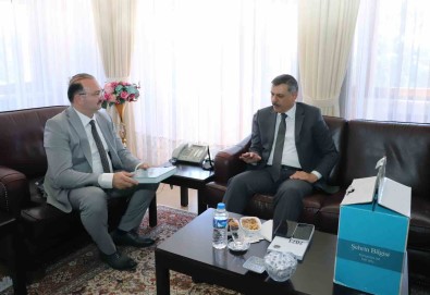 Vali Çiftçi'den Rektör'e Hacimüftüoglu'na Iade-I Ziyaret