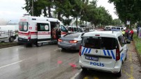 Yagmur Nedeniyle Kayganlasan Yolda Zincirleme Trafik Kazasi Açiklamasi 2 Yarali