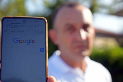Yaptigi Iyilik Basina Dert Olan Google'nin Anahtar Kelime Magduru Adam Açiklamasi 'Google Ben Akilli Soförüm'
