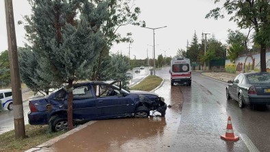 Aksaray'da Trafik Kazasi Açiklamasi 2 Yarali