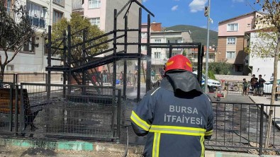 Bursa'da Çocuk Parki Alevlere Teslim Oldu