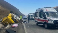 Erzincan'da Tir Ile Otomobil Çarpisti Açiklamasi 4 Ölü, 2 Yarali Haberi