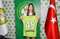 Manisa BBSK Cemre Günes'i Renklerine Bagladi