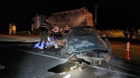 Otomobil Tira Arkadan Çarpti Açiklamasi 1 Ölü, 1 Yarali Haberi