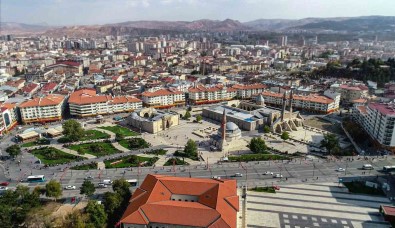Sivas'ta Araç Sayisi 196 Bine Yaklasti