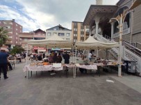 Türkeli'de Sahipsiz Hayvanlar Için 51 Bin Lira Toplandi