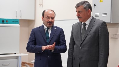 Vali Çiftçi, Rektör Çakmak Ile Bir Araya Geldi