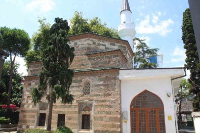 Yali Cami, Ilk Günkü Tarihi Dokusuyla Dimdik Ayakta