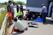 Antalya'da Feci Kaza, Kamyonetin Altinda Kalan Motosiklet Sürücüsü Hayatini Kaybetti Haberi
