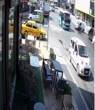 Hafif Ticari Araçla Çarpisan Motosiklet Sürücüsü Yaralandi Haberi