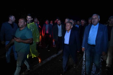 Kayseri Büyüksehir, Tüm Imkânlariyla Bünyan'daki Sel Bölgesinde Yaralari Sariyor