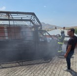 Van'da Park Halindeki Kamyonet Yandi Haberi