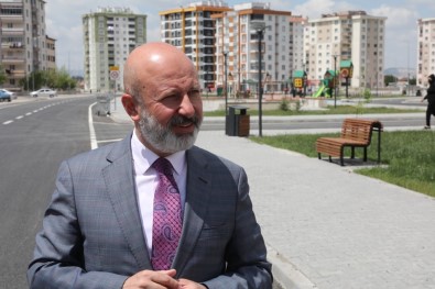 Baskan Çolakbayrakdar, 'Otomatik Sulama Ile Su Ve Enerji Tasarrufu Sagliyoruz'