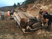 Burdur'da Kaygan Yolda Kontrolden Çikan Otomobil Sarampole Devrildi, 2 Yarali Haberi