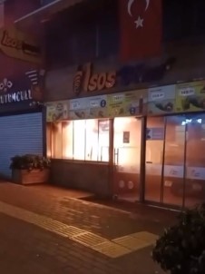 Dönerci Dükkani Alev Alev Yandi, Bina Sakinleri Panik Dolu Anlar Yasadi