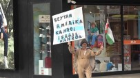 Hayvan Kostümleri Giyerek Israil'i Protesto Etti Haberi