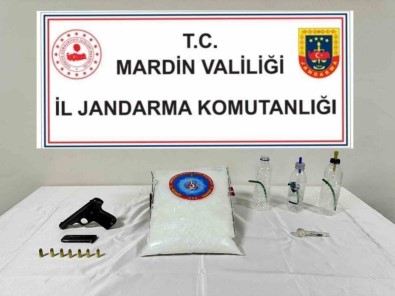 Mardin'de SIHA Destekli Uyusturucu Operasyonunda 2 Sahis Tutuklandi