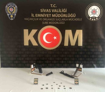 Sivas'ta Kaçakçilik Operasyonu