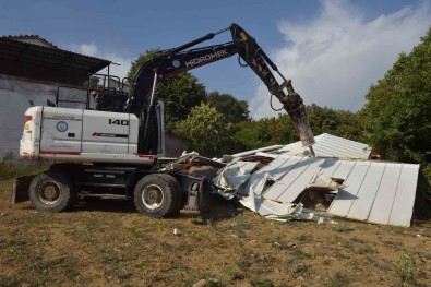 Yildirim Belediyesi Ekipleri, Geçtigimiz Hafta 15 Kaçak Yapinin Yikimini Gerçeklestirdi