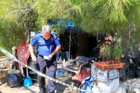 Barakadaki Arkadasinin Ölümünü 'Degnekle Dürttüm, Baktim Ölmüs' Diye Anlatti Haberi
