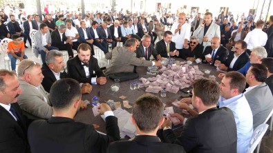 Iranli Turistlerden Asiret Dügününe Katilim