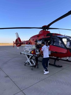 Mardin'de 1 Günlük Bebek Ambulans Helikopterle Diyarbakir'a Sevk Edildi